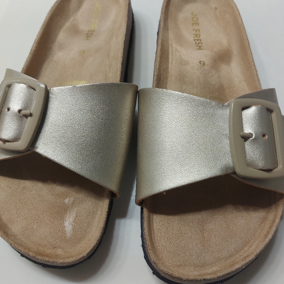 Joe Fresh Gold Big Buckle Slides Sz 6 - Picture 3 of 11